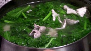 Read more about the article Pork with Mustard Greens Soup – Canh Cai Be Xanh An voi Thit Heo (Everyday Soup)